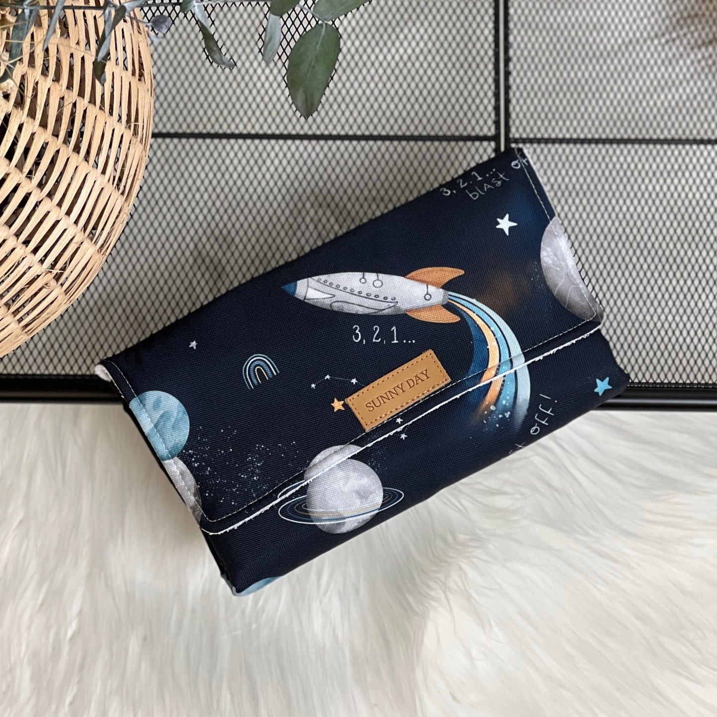 Tragbare Wickelauflage wasserdicht "Blue Space" Kollektion