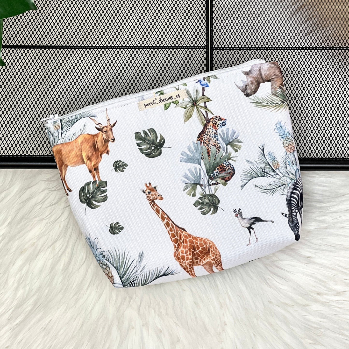 Trousse de toilette imperméable collection « Safari blanc » 