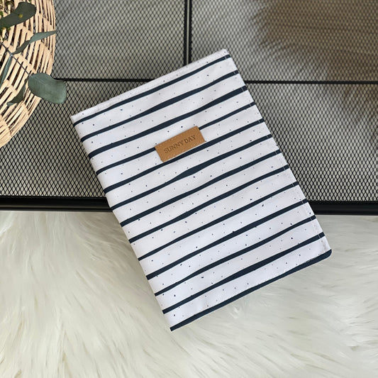 Porte-lingettes imperméable collection « Stripes » 