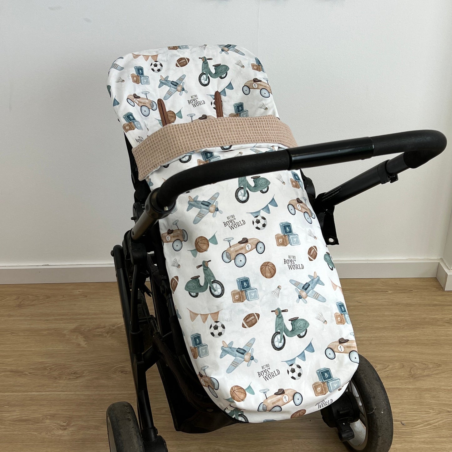 Pram footmuff (mid-season/summer) waterproof "Retro world" collection