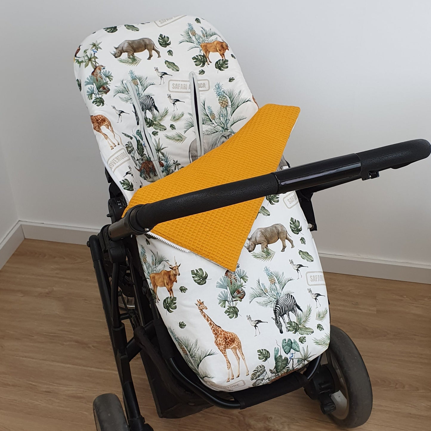 Pram footmuff (mid-season/summer) waterproof "Safari white" collection